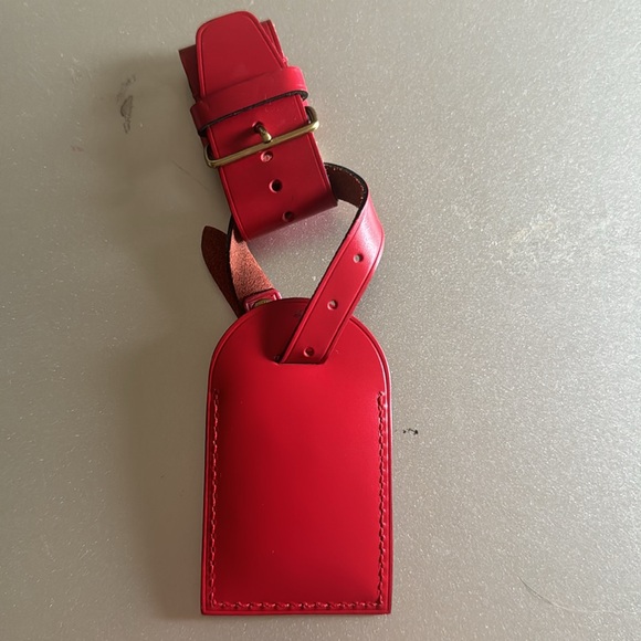 Louis Vuitton red leather luggage tag and bracelet, no callouts NWOT - Picture 2 of 2